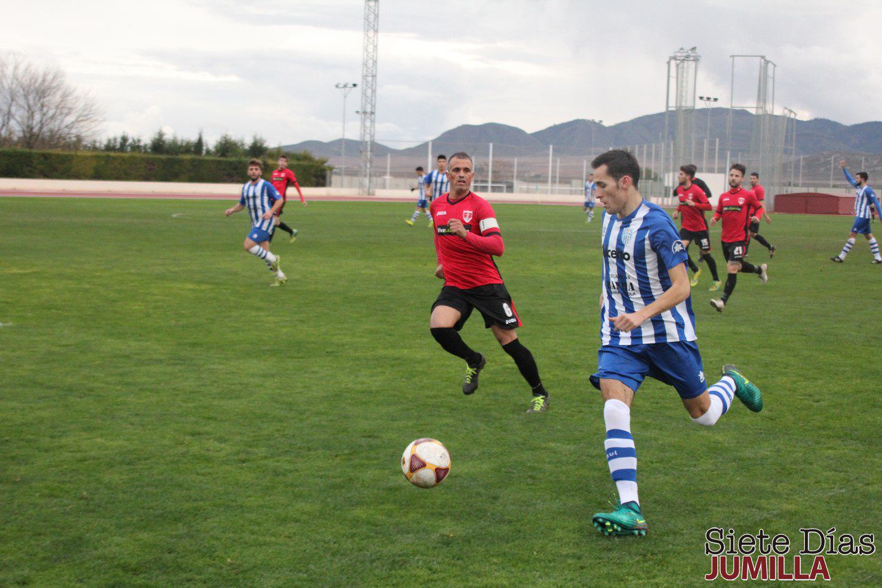 Un renovado y efectivo Jumilla CD vence de forma contundente al Montecasillas (4-1)