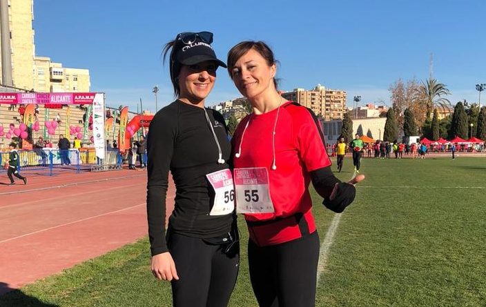 Maribel Santos y Ana Aroca, comprometidas frente al cáncer de mama