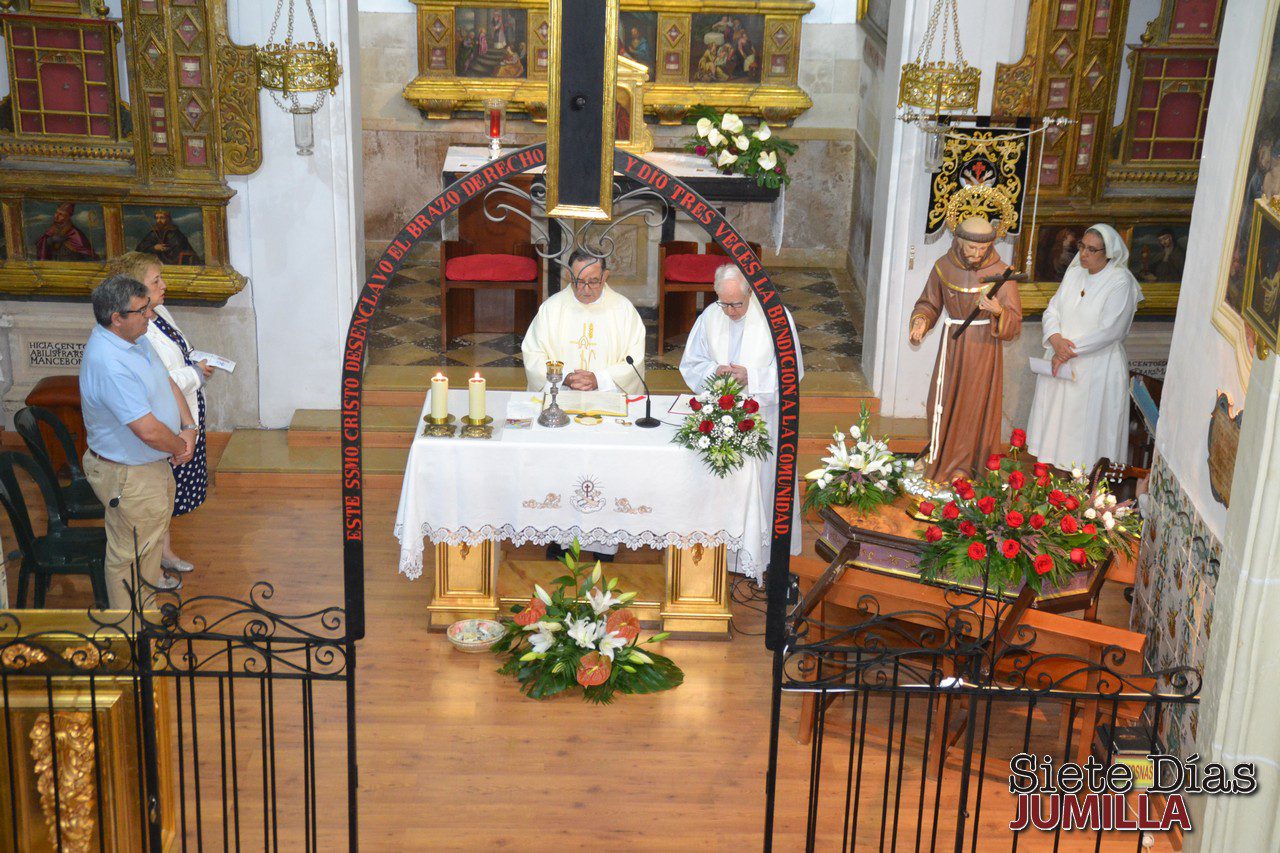 Exposición del Santísimo, misas y procesión para celebrar el Quinario en honor a San Francisco