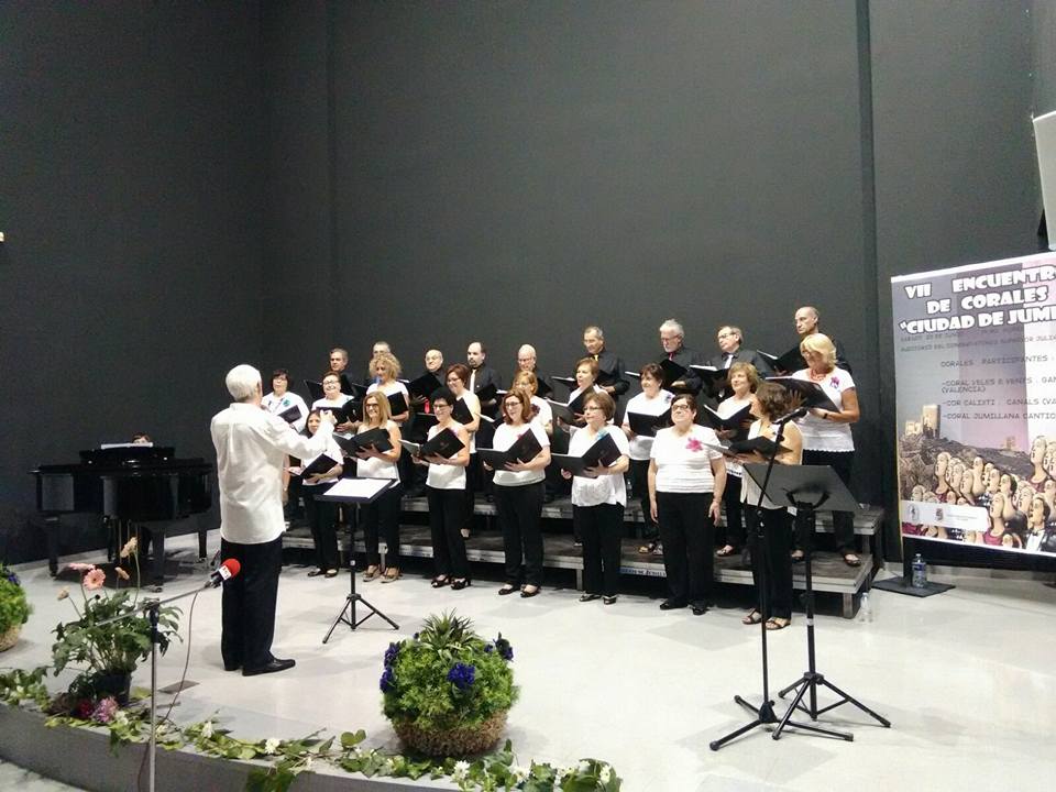 La Coral Canticorum participa en un festival en Villena