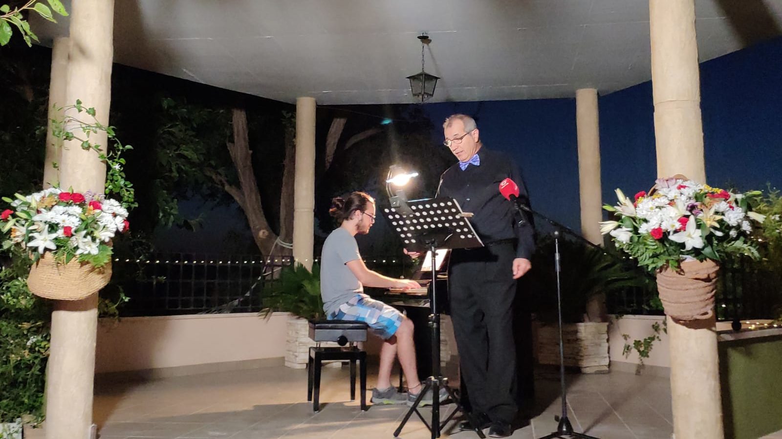 Hypnos celebra el fin de agosto con la voz de Bernardo Simón y el piano de Francisco Amante