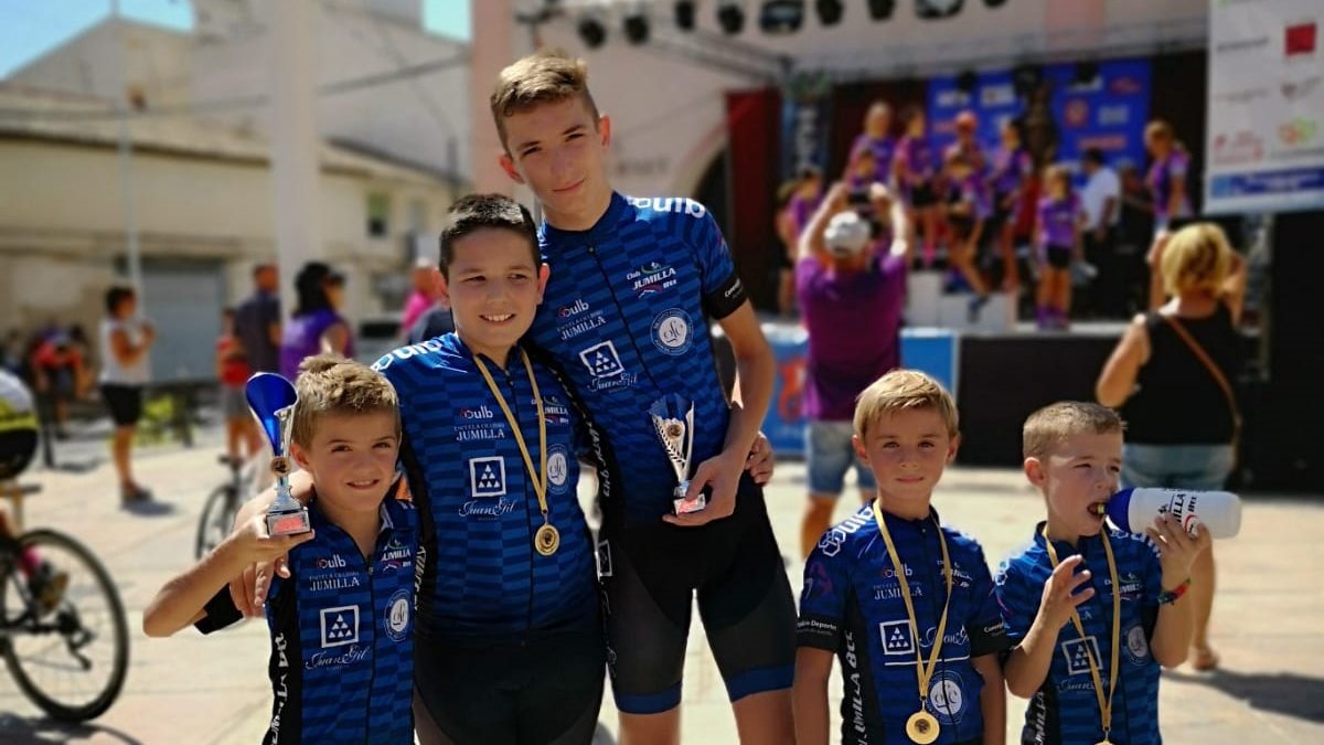 La Escuela de Ciclismo compite en Novelda y Callosa del Segura