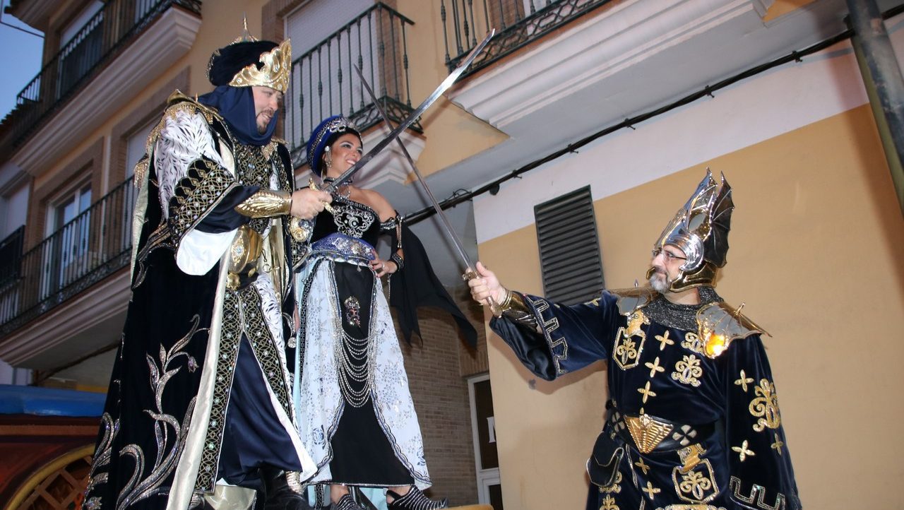 Kábilas y mesnadas de Murcia enriquecen el Gran Desfile de Moros y Cristianos de Jumilla