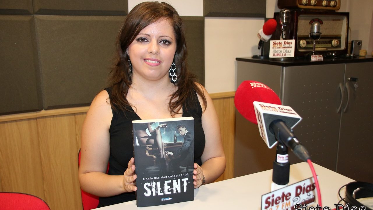 María del Mar Castellanos Ruiz ha publicado “Silent”, su primer libro