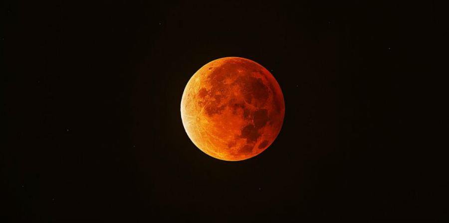 Esta noche España podrá disfrutar de un eclipse lunar de casi cuatro horas de duración