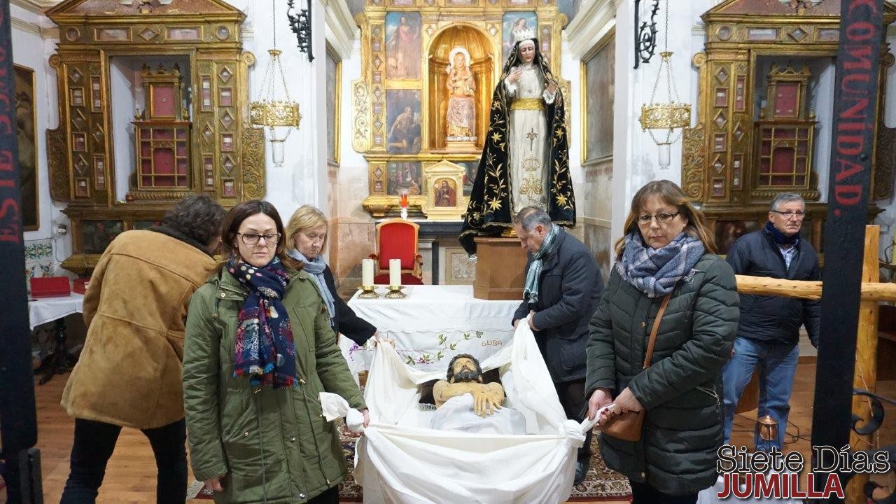El Cristo Yacente de Santa Ana reposa en la ermita del Santo Sepulcro hasta el Jueves Santo