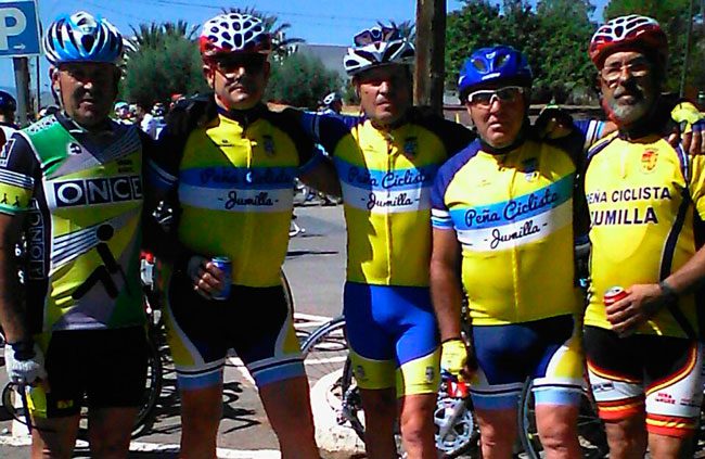 Cinco integrantes de la Peña Ciclista Jumilla se embarcaron recientementea en la Marcha Cicloturista Virgen del Castillo en Murcia